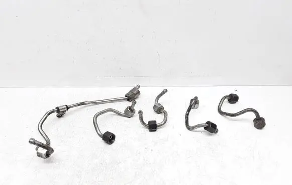 Volvo S60 Fuel injector supply line/pipe 31303564 31405314 31303505