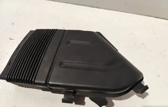 Audi A4 S4 B6 8E 8H Air intake duct part 8E0129617E