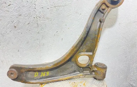 Opel Movano B Front lower control arm/wishbone