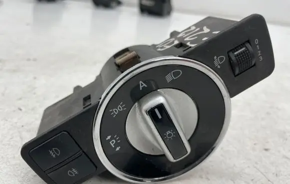 Mercedes-Benz E W212 Light switch A2125452904