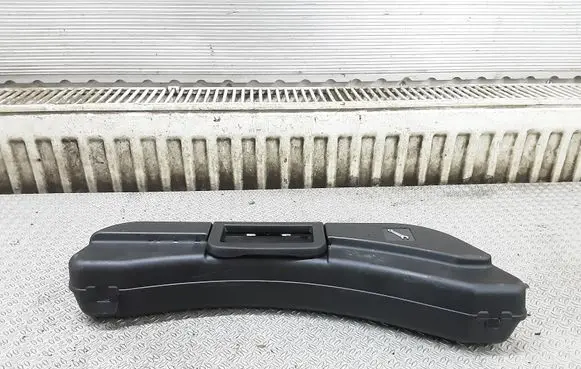 Audi A4 S4 B6 8E 8H Tool set 8E0012111