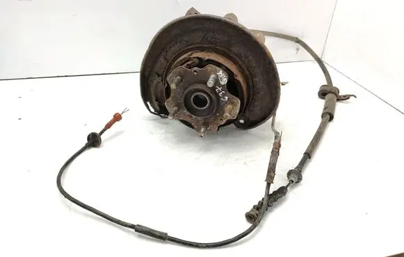 Mazda 929 Rear wheel hub spindle/knuckle 