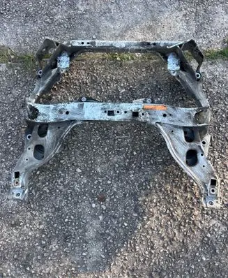 BMW 3 E90 E91 Front axle beam 500102784
