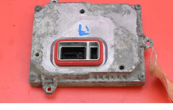 Volvo V50 Voltage converter/converter module 1307329098