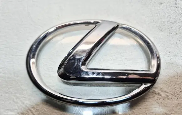 Lexus GS 250 350 300H 450H Manufacturer badge logo/emblem