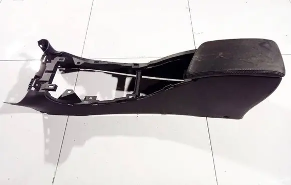 Renault Laguna III Armrest fe13357j8027
