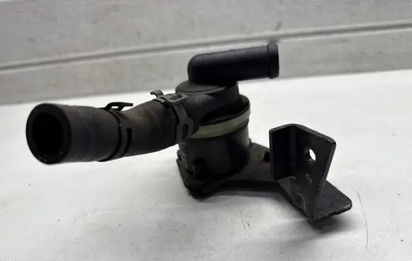 Audi A4 S4 B7 8E 8H Electric auxiliary coolant/water pump 03L965561A