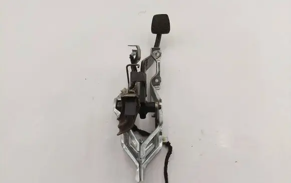 Opel Zafira B Brake pedal 24463406
