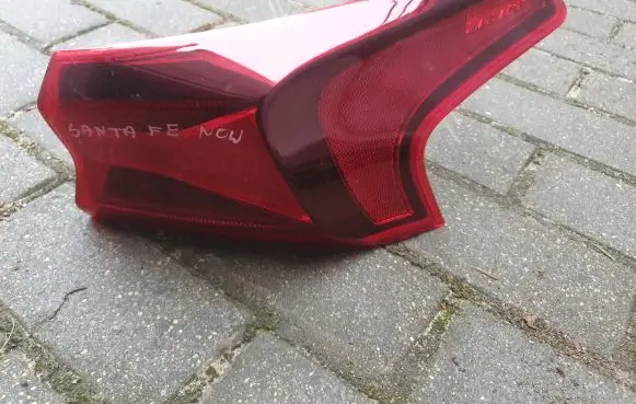 Hyundai Santa Fe Rear/tail lights 92402S1100