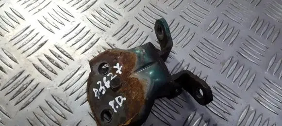 Honda Civic Front door upper hinge