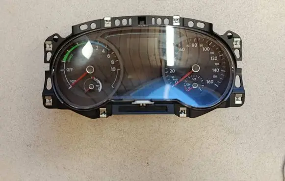 Volkswagen Golf VII Speedometer (instrument cluster) 5GE920755 1555020492 VDD024110