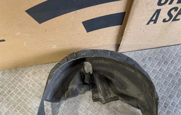 Audi A4 S4 B7 8E 8H Rear arch fender liner splash guards 
