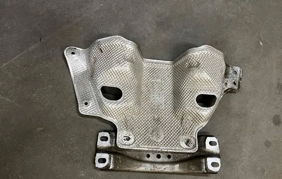 Porsche Macan (95B) Exhaust heat shield 8R0521443E