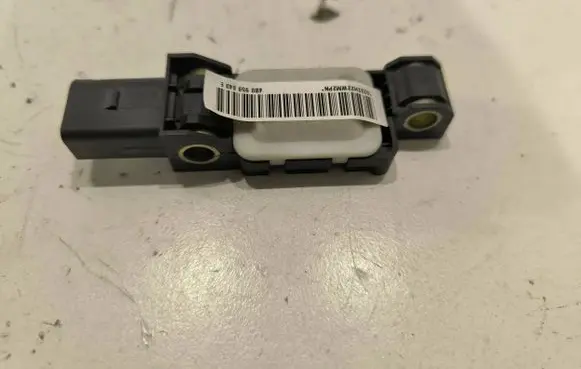 Volkswagen Phaeton Airbag deployment crash/impact sensor 4B0959643E 200833 260704