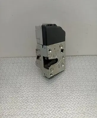 Citroen C5 Front door lock