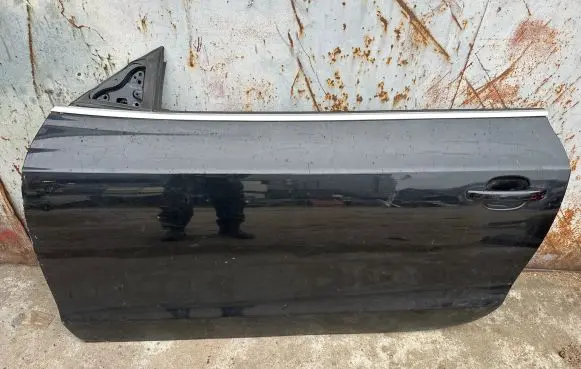 Audi A5 8T 8F Front door 8T0831311C