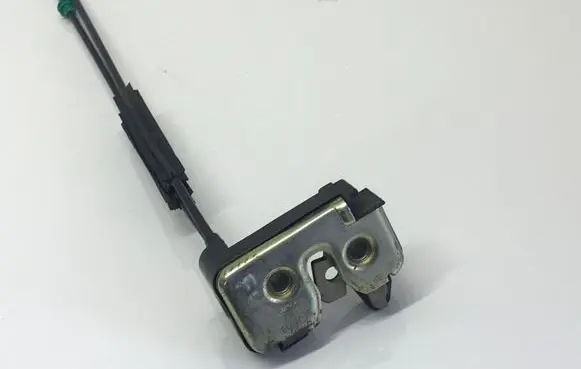 Ford Fusion Tailgate/trunk/boot lock/catch/latch 2S61A43102BE