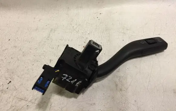 Audi A3 S3 A3 Sportback 8P Wiper control stalk 8P0953519