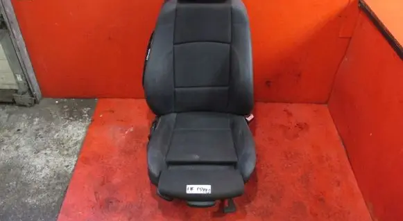 BMW 1 E82 E88 Front passenger seat 