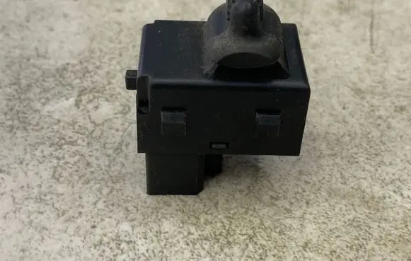 Electric window control switch