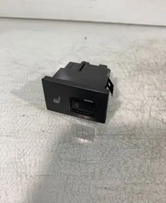 Volkswagen Touareg I Seat heating switch 7L6963570C 7L6963564B 7L6963564A