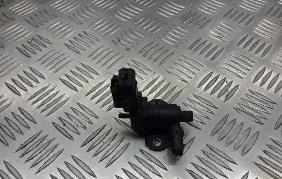 Ford Fiesta Vacuum valve 9688124580