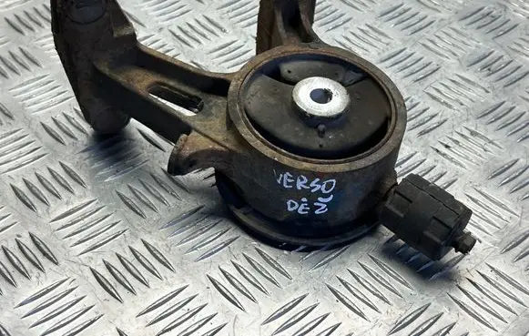 Toyota Verso Gearbox mount