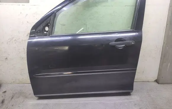 Mazda 2 Front door