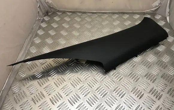Ford Mustang VI (C) pillar trim FR3B6331011AFW