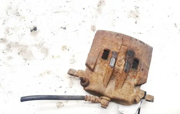 Nissan X-Trail T30 Front brake caliper