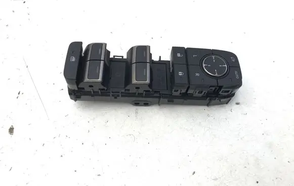 Lexus RZ Quarter vent window switch 8404048240 6402037 6402D37
