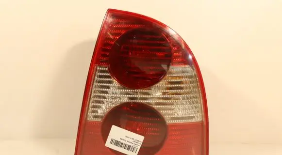 Volkswagen PASSAT B5.5 Rear/tail lights 3B5945096AE