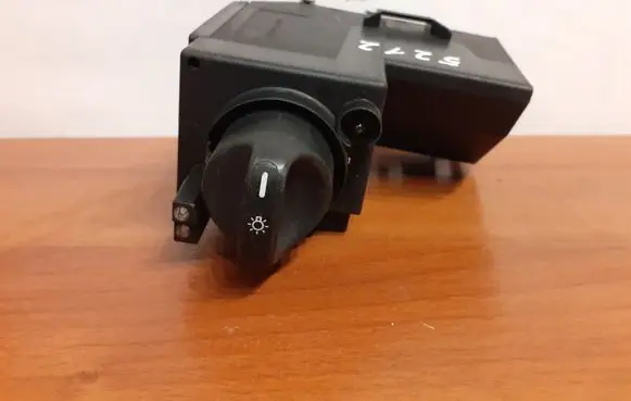 Mercedes-Benz E W210 Light switch 5212 2105451404