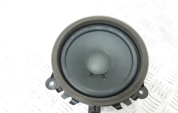 Volvo V70 Rear door speaker 30657445