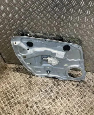 Mercedes-Benz ML W164 Front door electric window regulator 1648209385 A1648209385