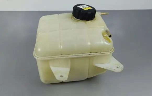 SsangYong Rexton Coolant expansion tank/reservoir