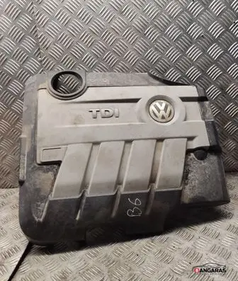Volkswagen PASSAT B6 Engine cover (trim) 03l103925am