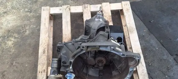 Mazda 2 Manual 5 speed gearbox 98WT7F096AC