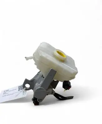 Audi Q5 SQ5 Master brake cylinder 8W0611301