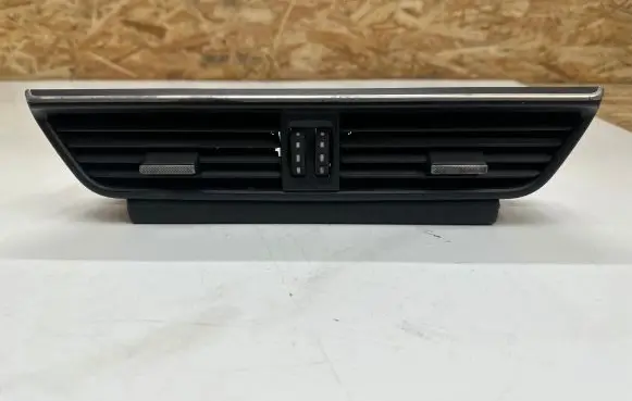Porsche Cayenne (9Y0 9Y3) Dash center air vent grill 9Y0820701A 10134 90900178
