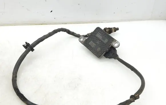 Renault Trafic III (X82) Lambda probe sensor 227906453R SNS1047D A3C0684780000