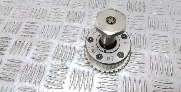 Chrysler Town u0026 Country V Camshaft pulley/ VANOS 05184370AH