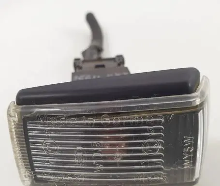 Volvo V70 Front fender indicator light 6R0142631