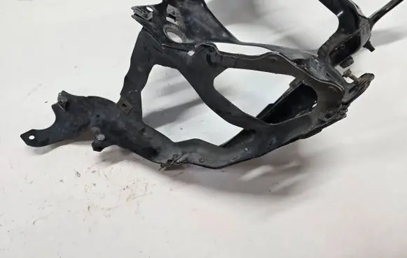 BMW 7 E65 E66 Headlight/headlamp mounting bracket
