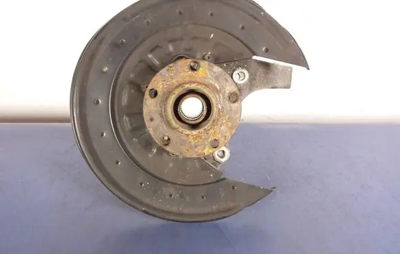 Volkswagen Phaeton Front wheel hub spindle knuckle