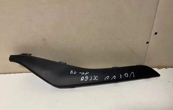 Volvo XC60 Front bumper splitter molding 31352458