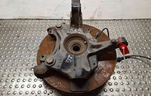 Renault Megane III Front wheel hub spindle knuckle S25056534 400140044R