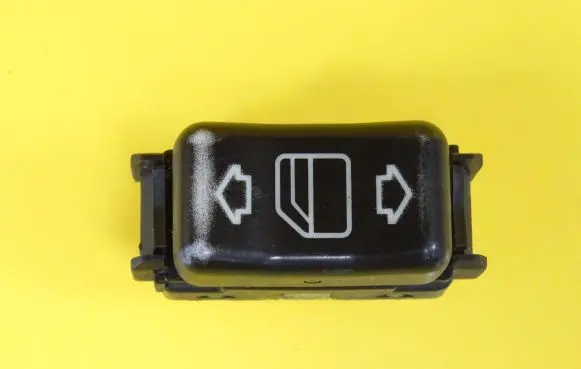 Mercedes-Benz C W202 Electric window control switch 1408212951KZ