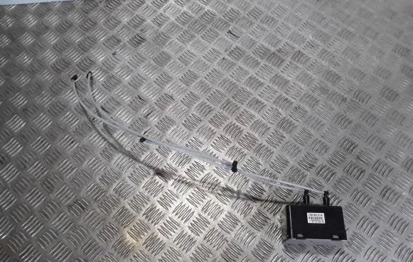 Mercedes-Benz ML W164 Central locking vacuum pump 0008002548 A3510020010 2082090035