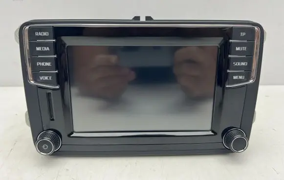 Skoda Yeti (5L) Radio/CD/DVD/GPS head unit 5L0035200E